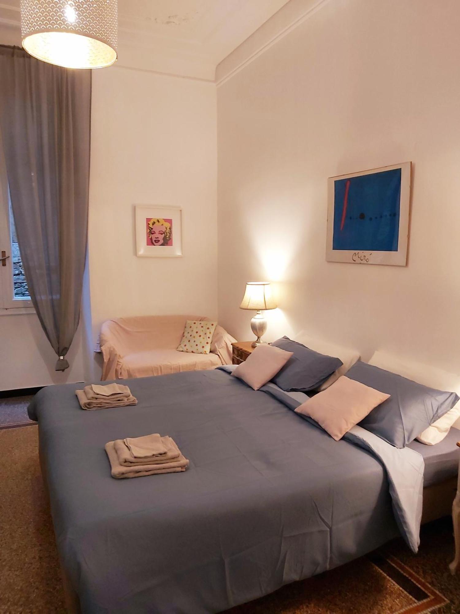 Central Chic Apartment Генуя Экстерьер фото